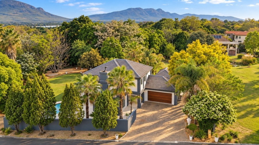 3 Bedroom Property for Sale in WestLake Country Safari Estate North West